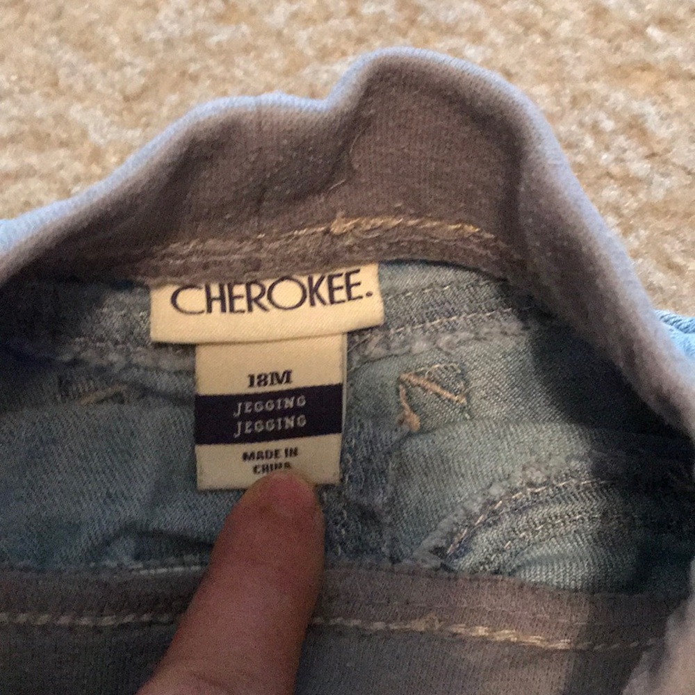 Jeans - Picture 2 of 3